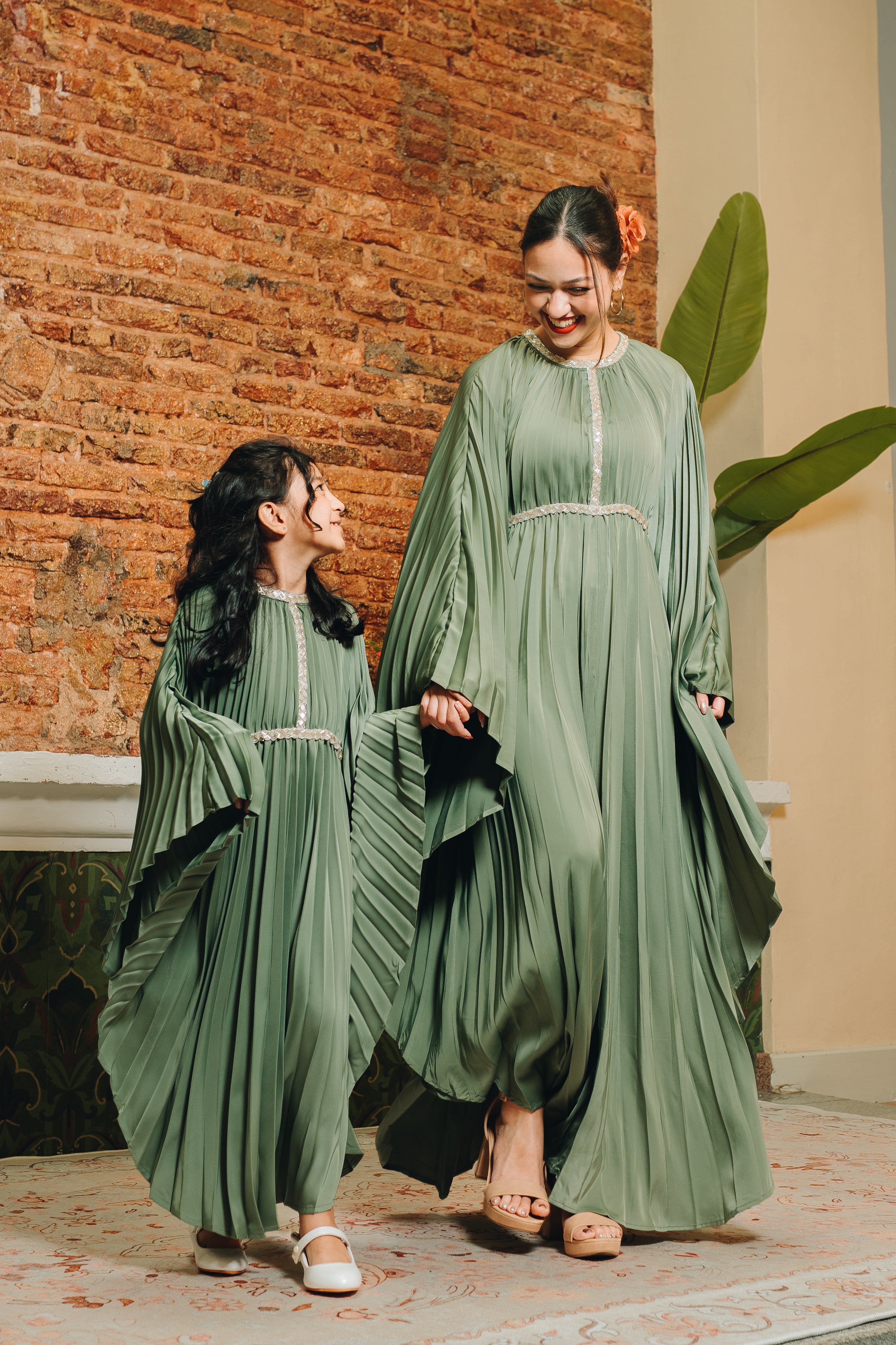 Valencia Pleated Kaftan in Deep Sage